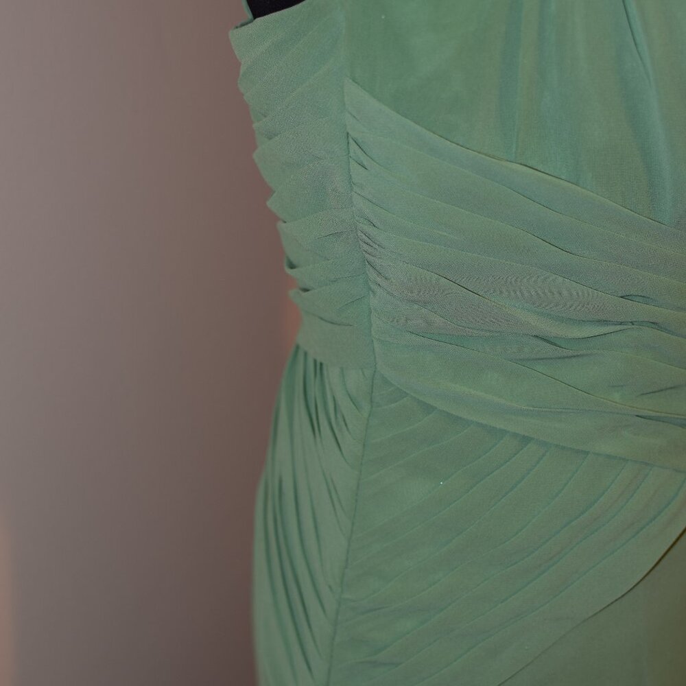 David's Bridal Moss Green One Shoulder Formal Chiffon Dress Bridesmaid Wedding 6 - Picture 5 of 12